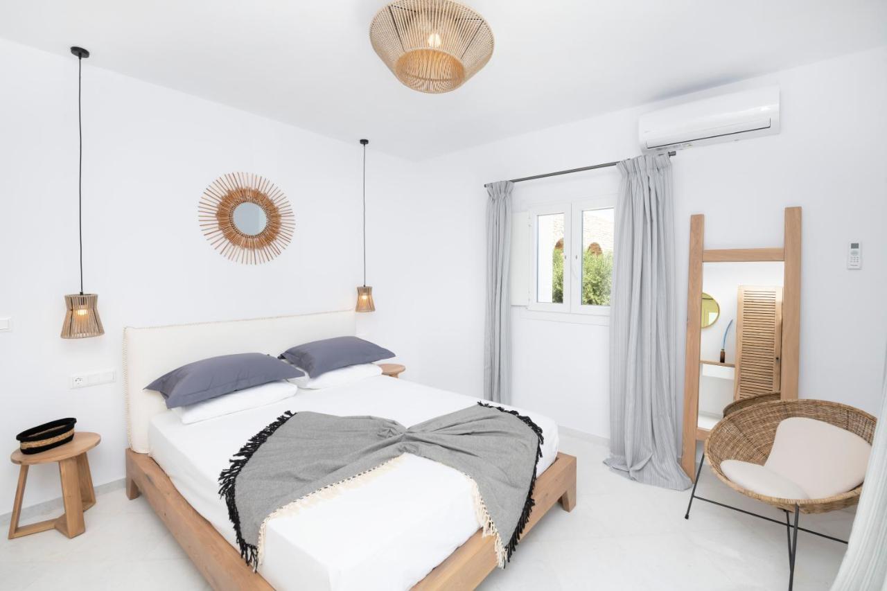 Salty Villas, Chrissipi Andiparos Exterior photo